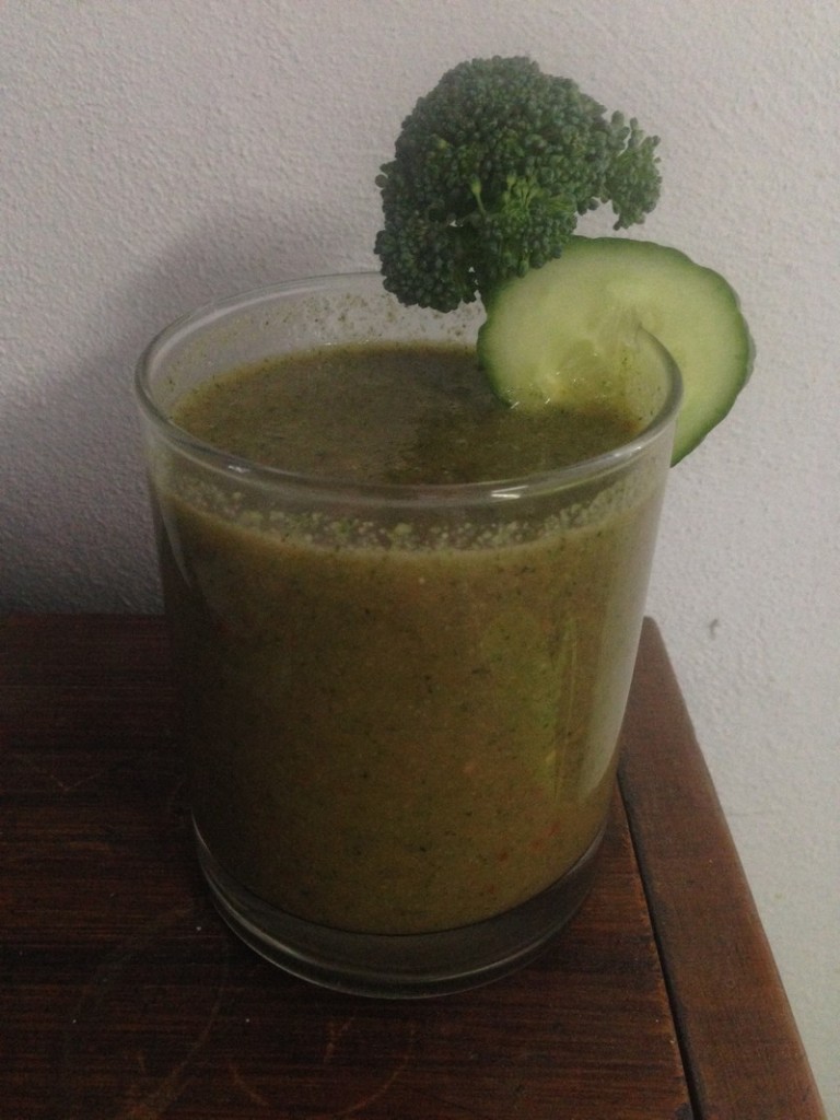 grøntsagsjuice broccoli havtorn tomat